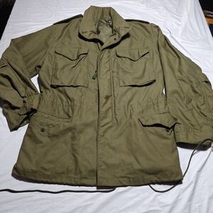 US Military M-65 Cold Weather Man's Field Jacket 1972 Contract # Sm Regular